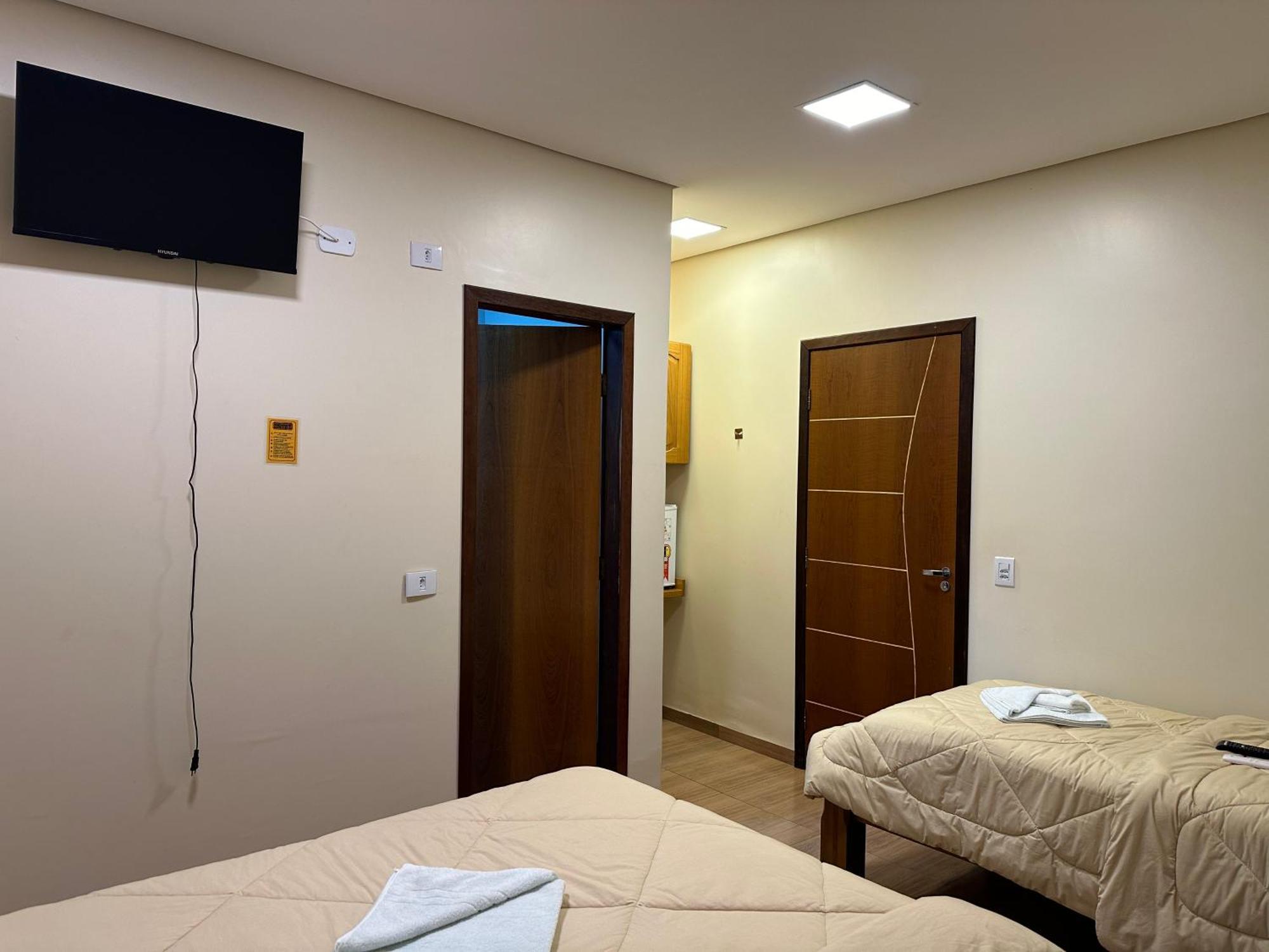 Hotel E Restaurante Na Chacara Dourados Kültér fotó